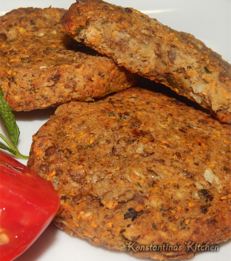 konstantinas-kitchen-biftekia-apo-fakes-ston-fourno